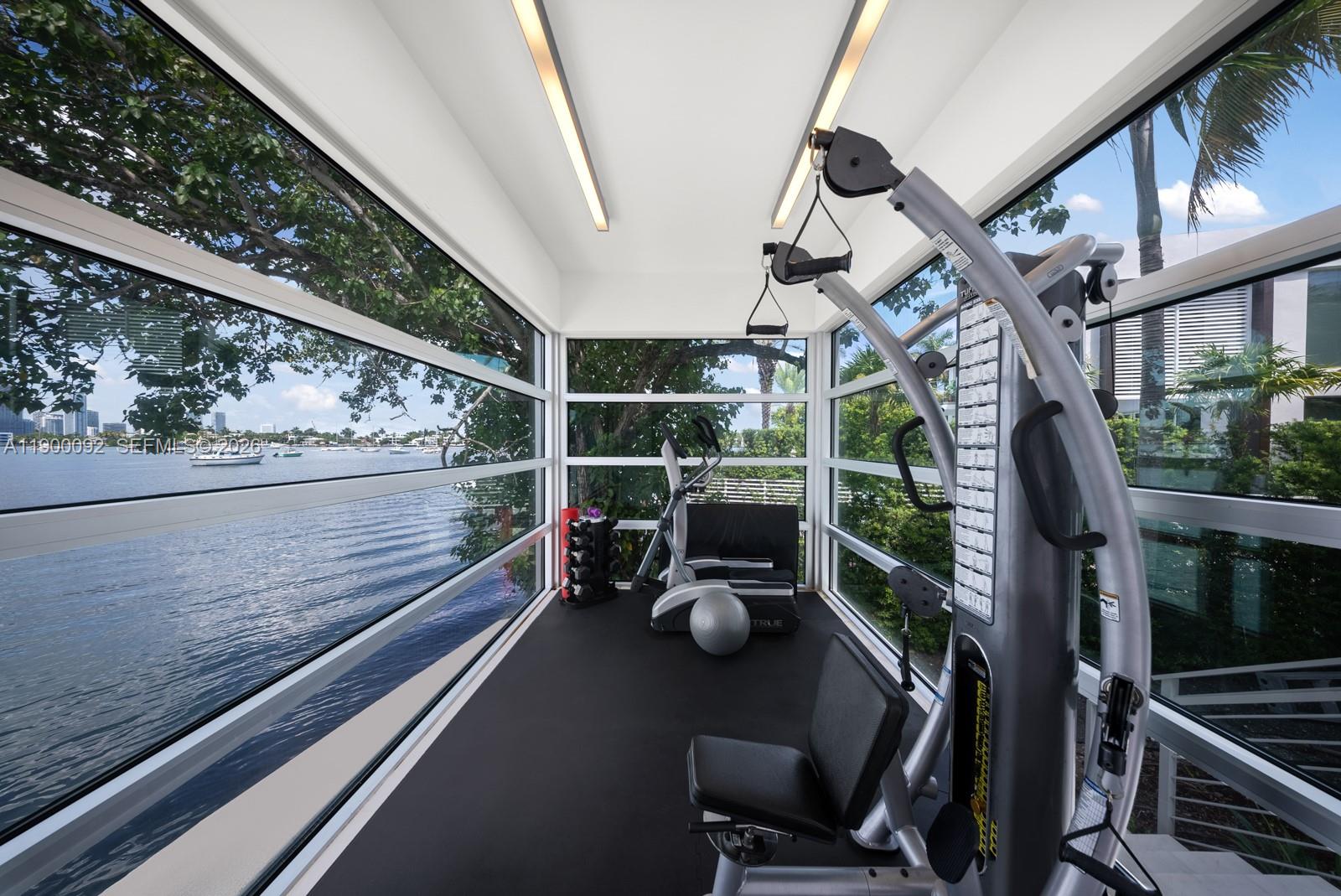 440 S Hibiscus Dr, Miami Beach FL 33139