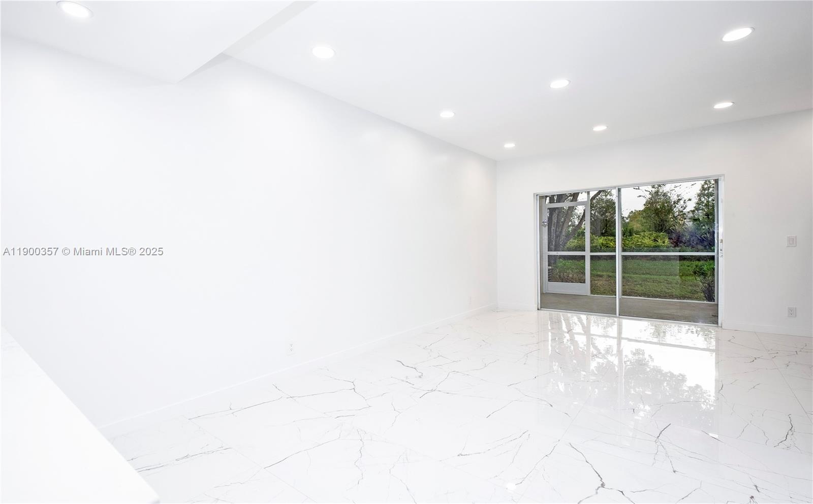 16697 Hemingway Dr #16697, Weston FL 33326