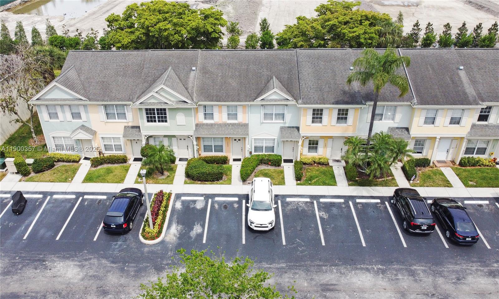 16697 Hemingway Dr #16697, Weston FL 33326