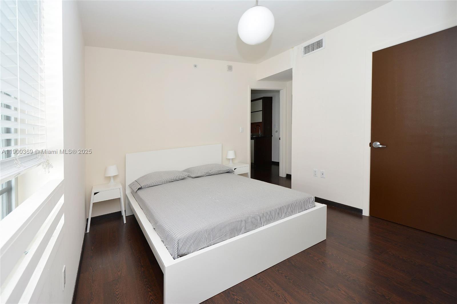 435 21st St #205, Miami Beach FL 33139