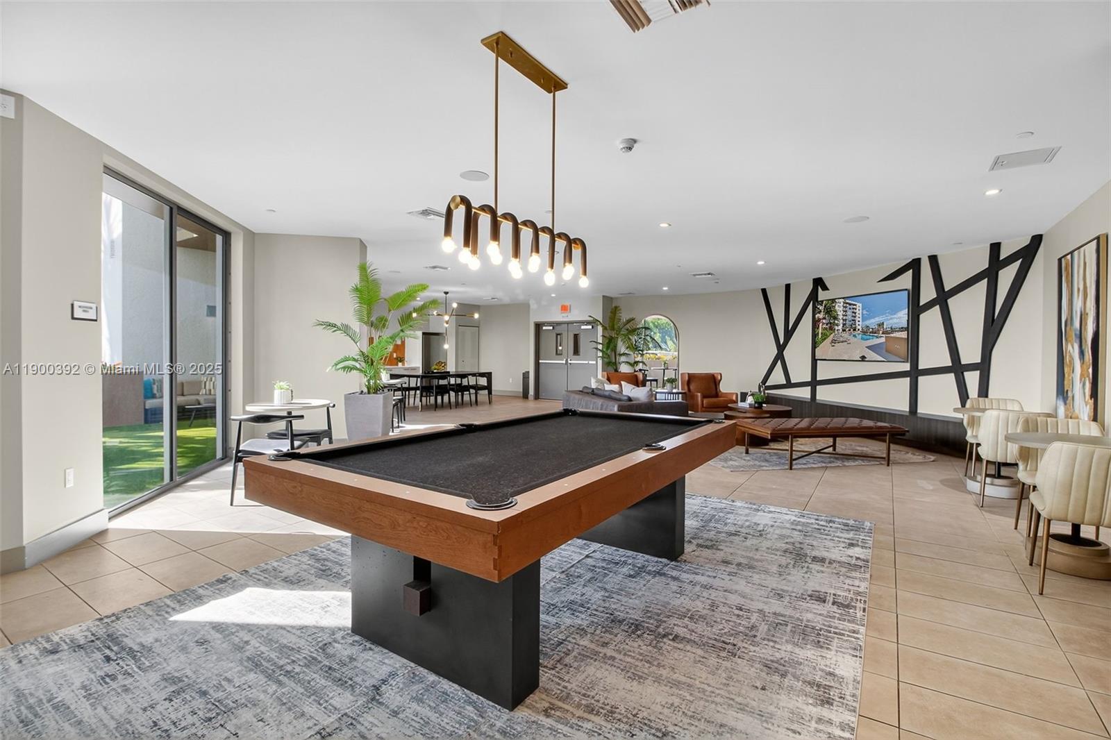 1110 NW 1 ST #712, Miami FL 33128