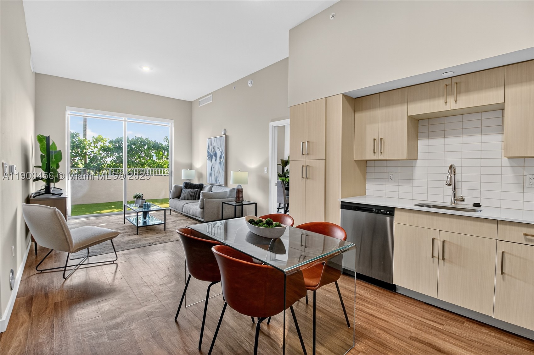 1110 NW 1 ST #705, Miami FL 33128
