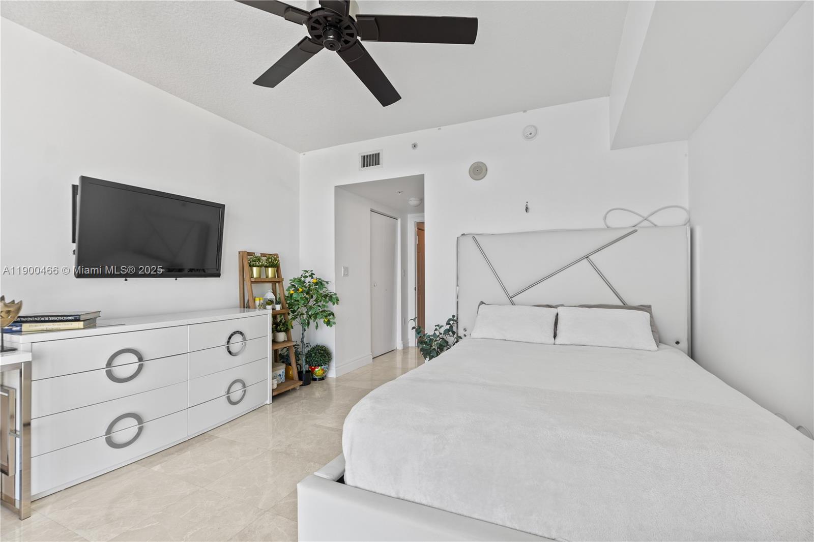 16699 Collins Ave #3604, Sunny Isles Beach FL 33160