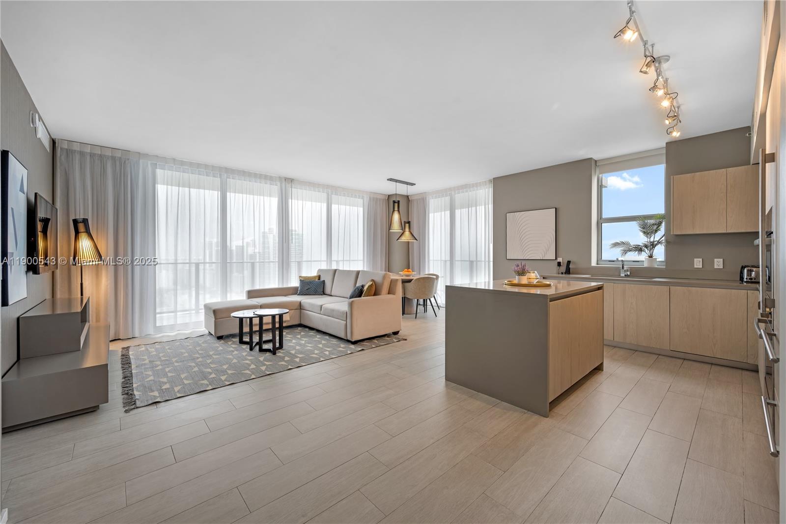 4010 S Ocean Dr #R2501, Hollywood FL 33019