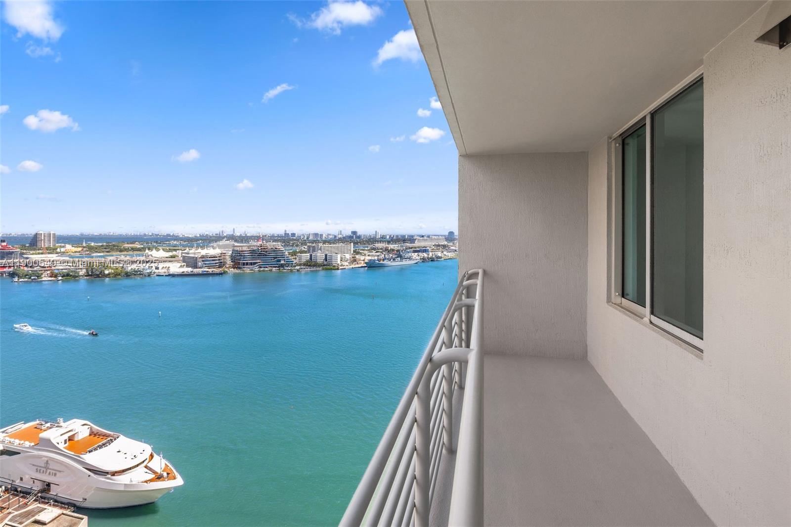 335 S Biscayne Blvd #2604, Miami FL 33131