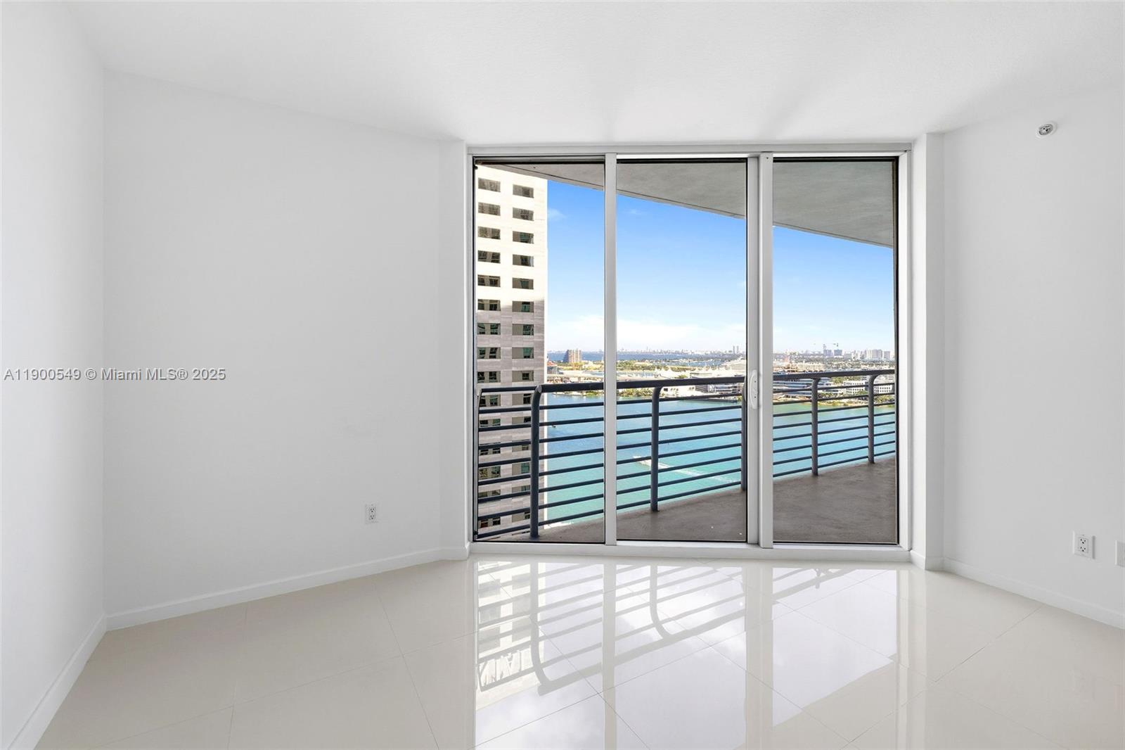 335 S Biscayne Blvd #2604, Miami FL 33131