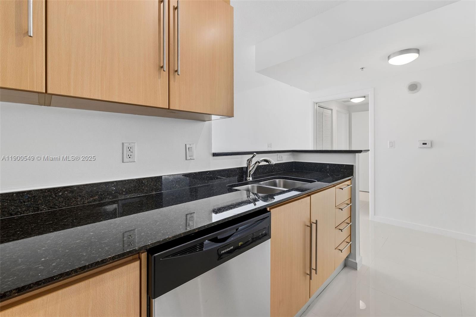 335 S Biscayne Blvd #2604, Miami FL 33131