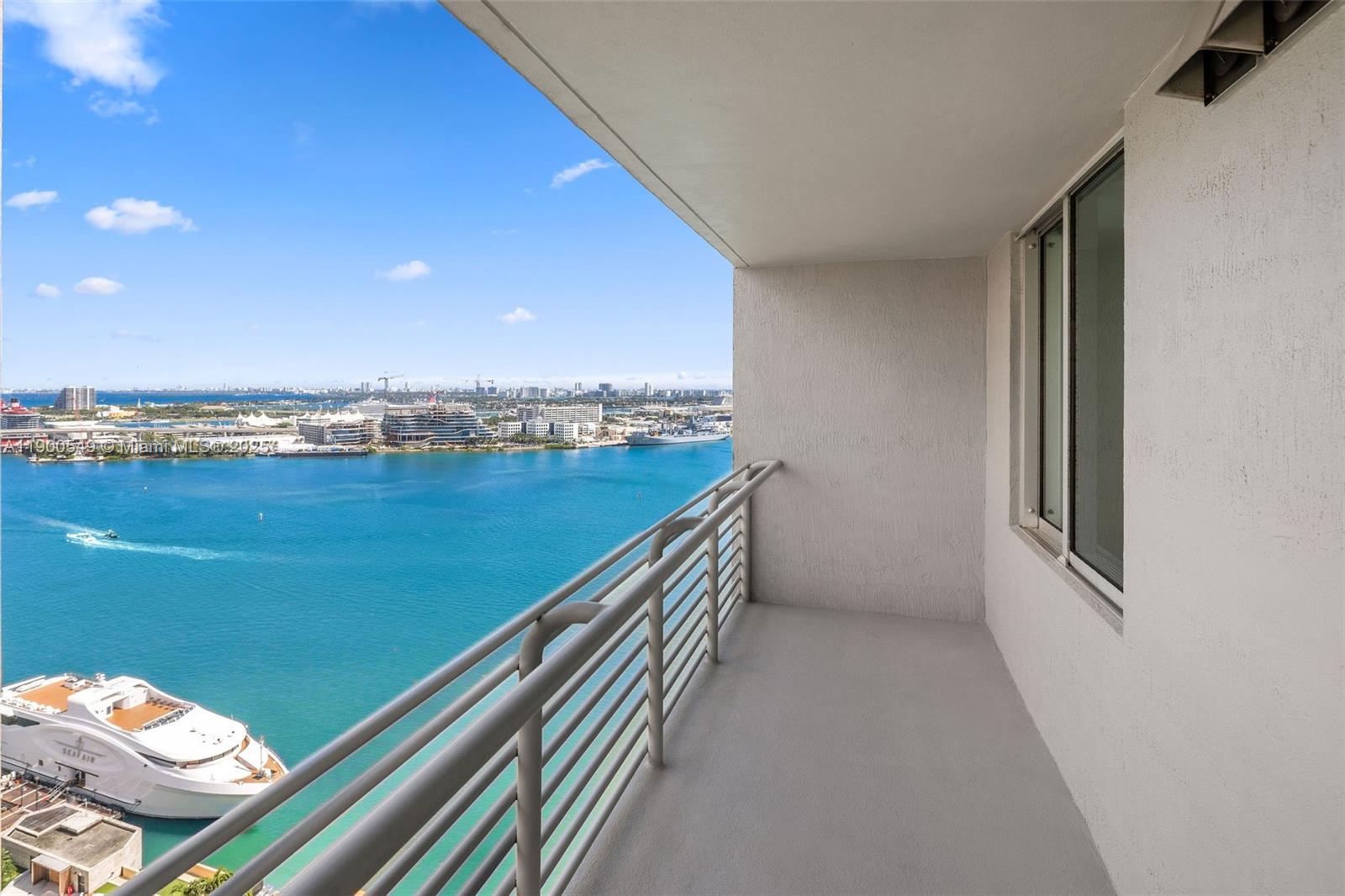 335 S Biscayne Blvd #2604, Miami FL 33131