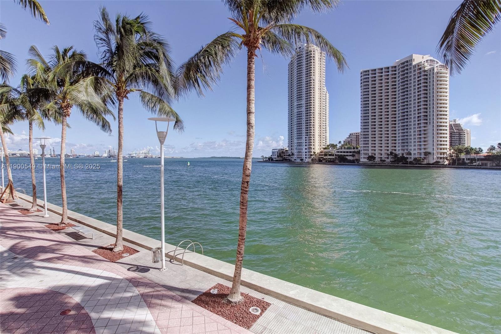 335 S Biscayne Blvd #2604, Miami FL 33131