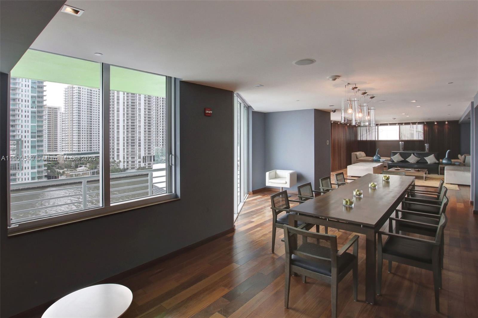 335 S Biscayne Blvd #2604, Miami FL 33131