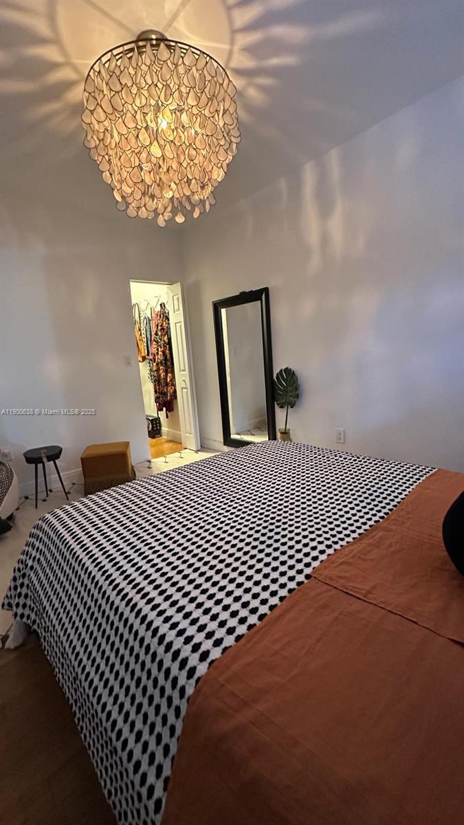 4812 Pine Tree Dr #204, Miami Beach FL 33140
