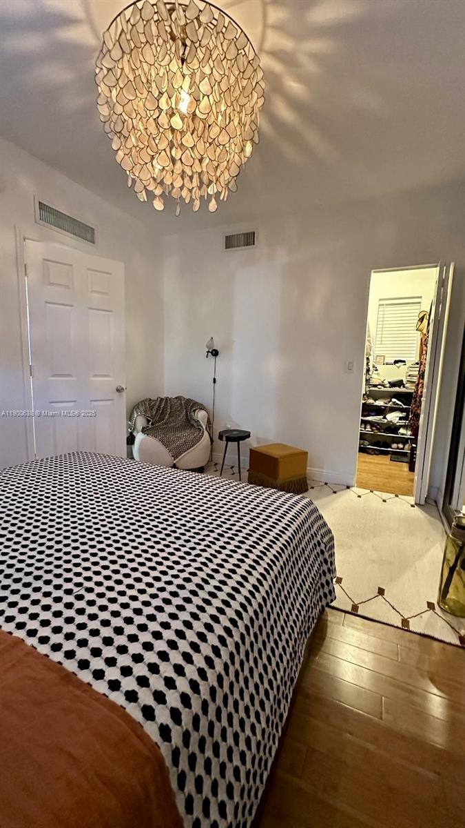 4812 Pine Tree Dr #204, Miami Beach FL 33140