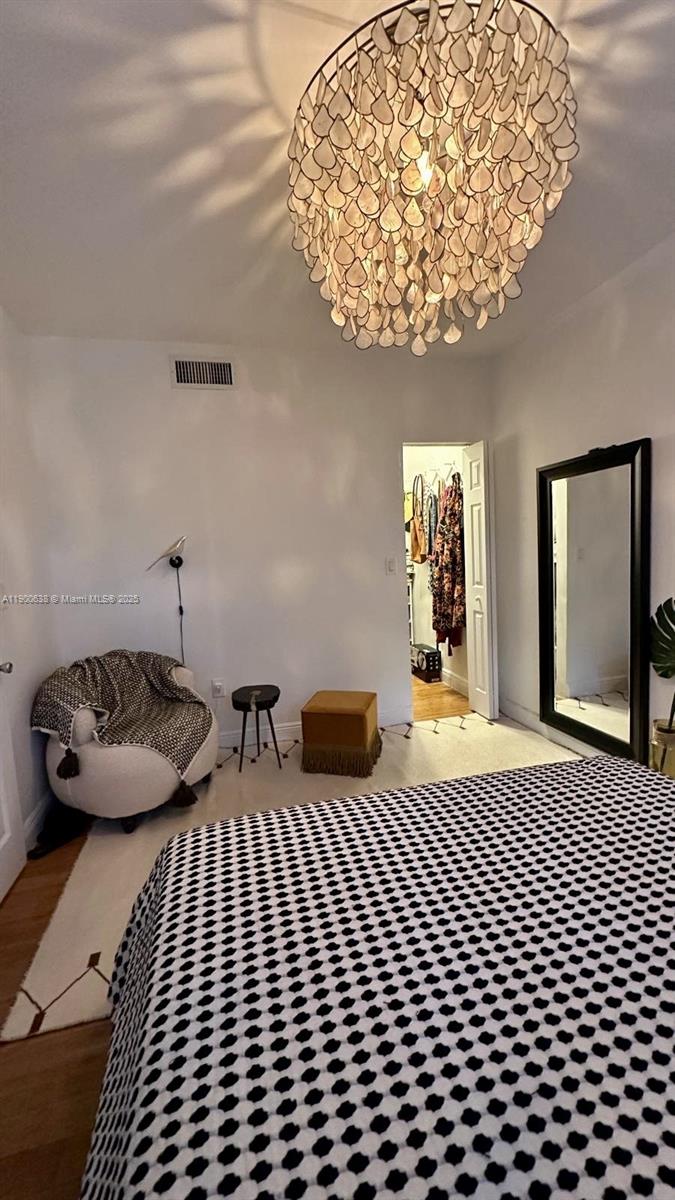 4812 Pine Tree Dr #204, Miami Beach FL 33140