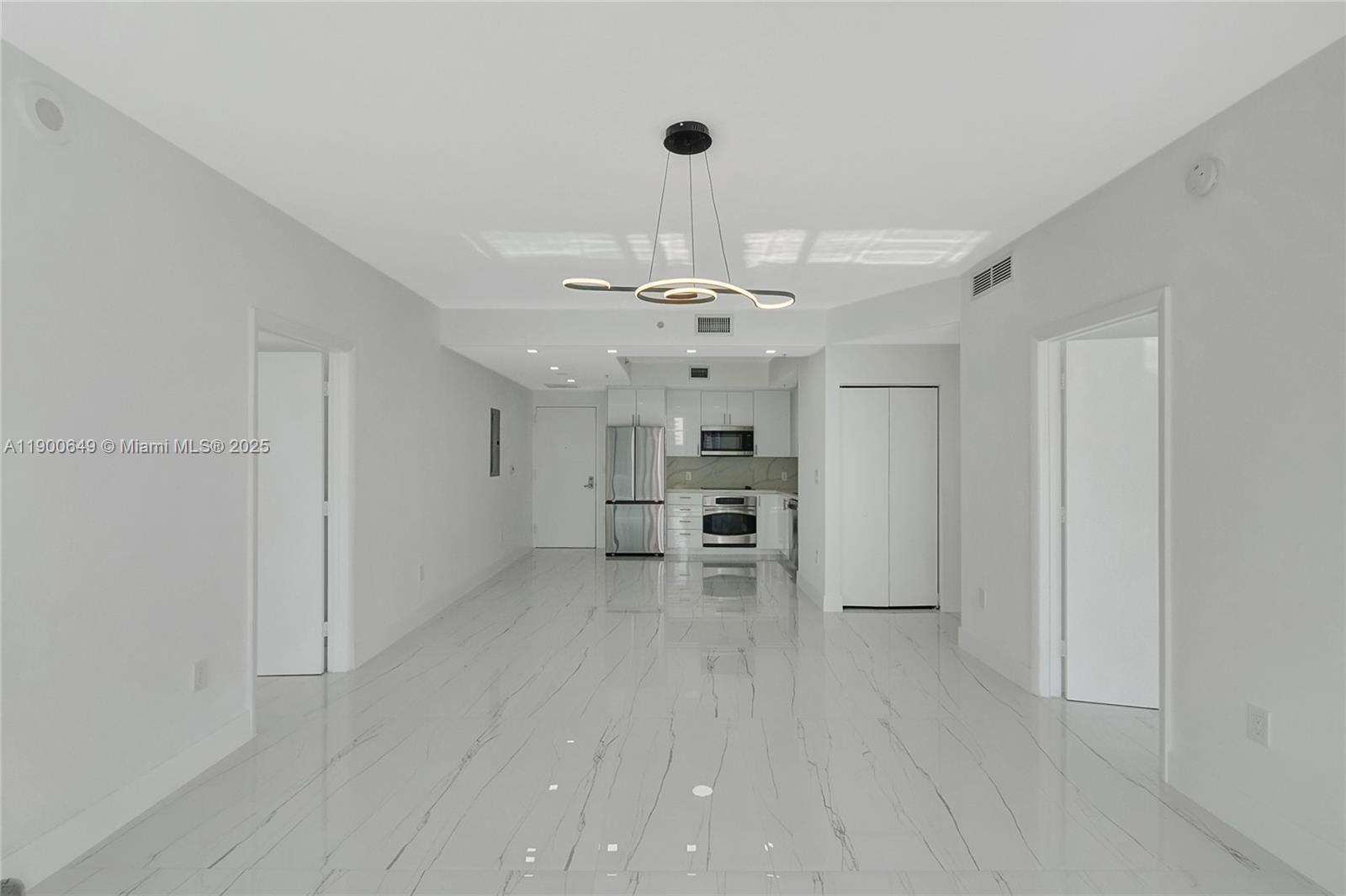 90 SW 3rd St #1602, Miami FL 33130