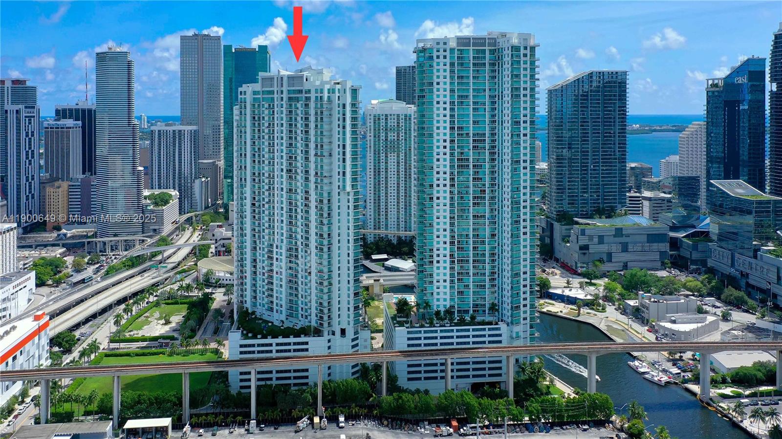 90 SW 3rd St #1602, Miami FL 33130