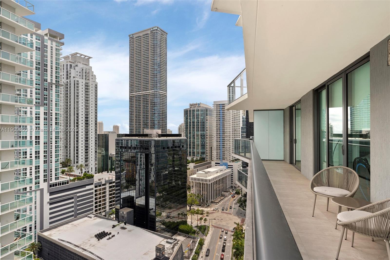 1300 S Miami Ave #2211, Miami FL 33130