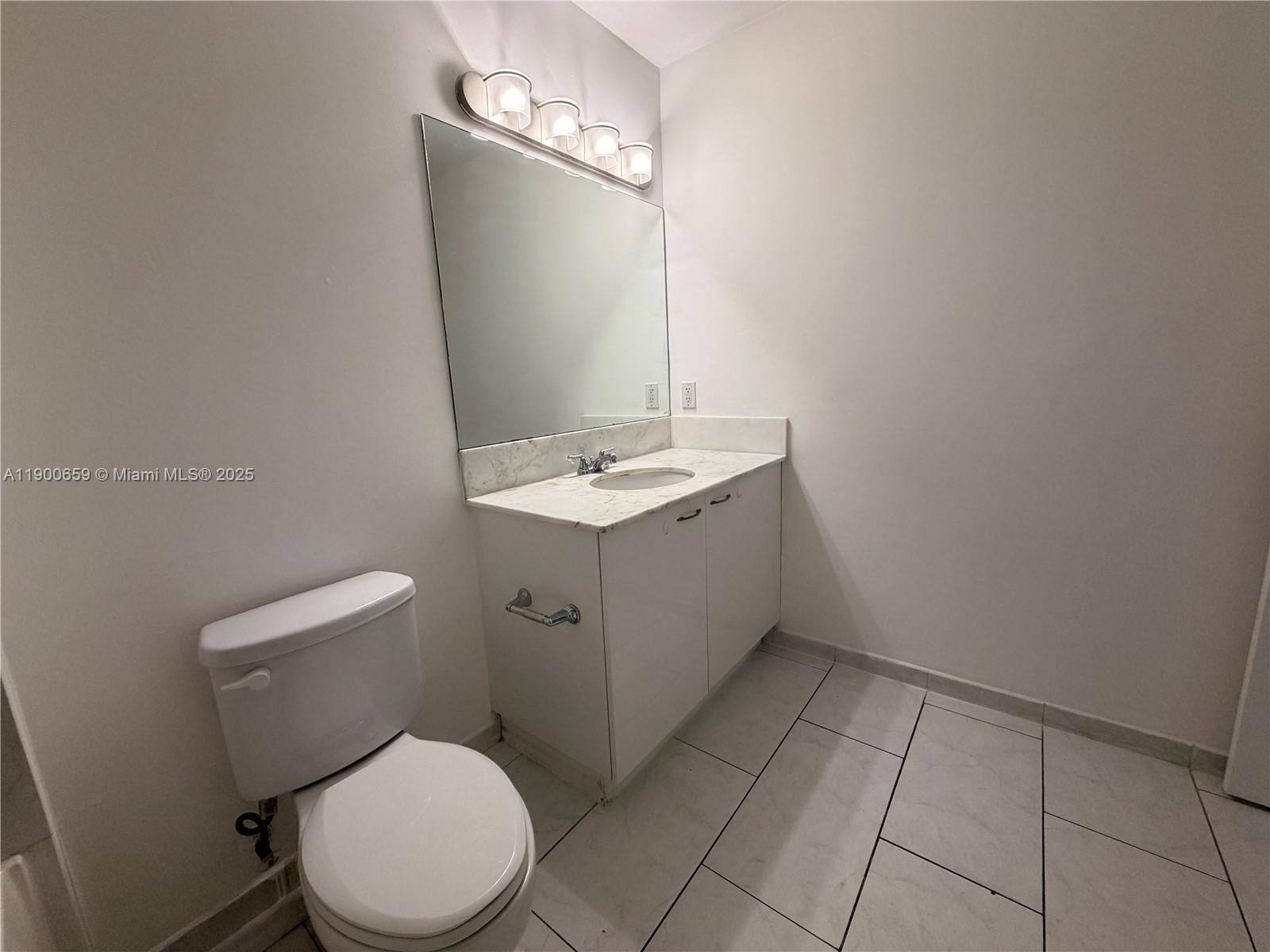 133 NE 2nd Ave #209, Miami FL 33132