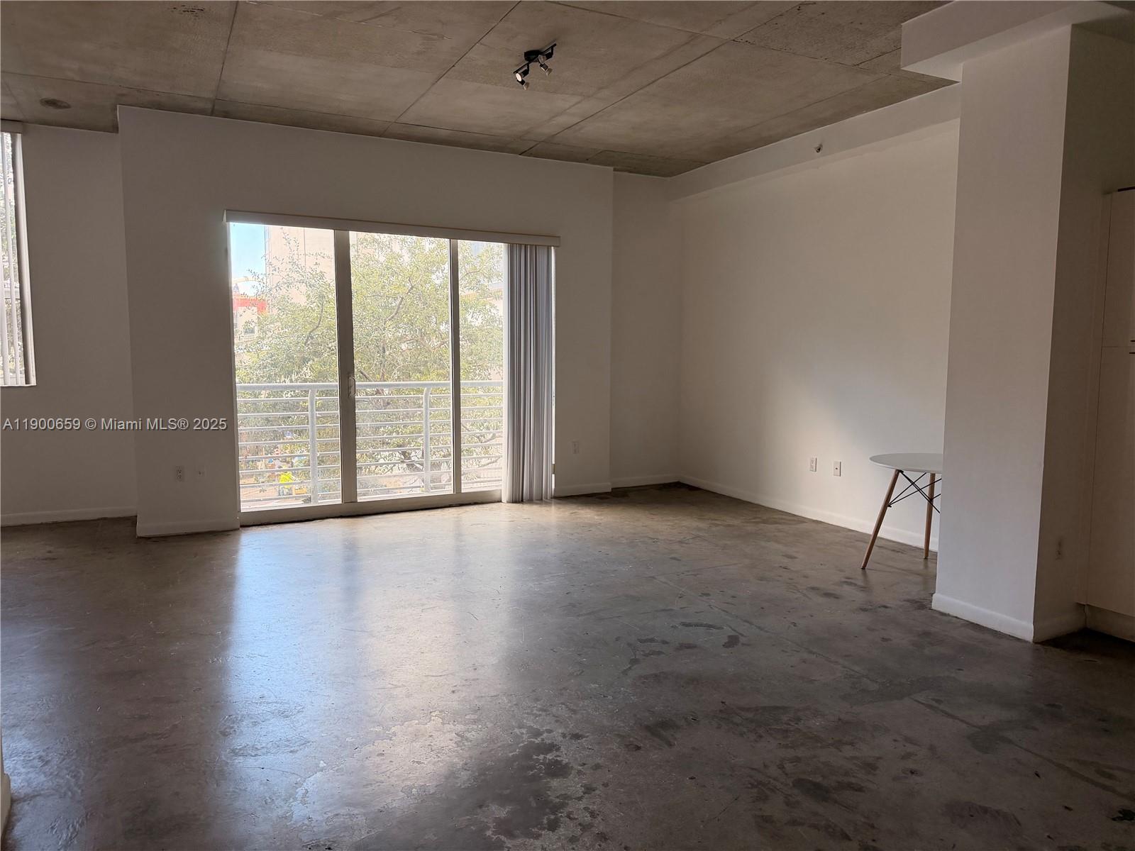 133 NE 2nd Ave #209, Miami FL 33132
