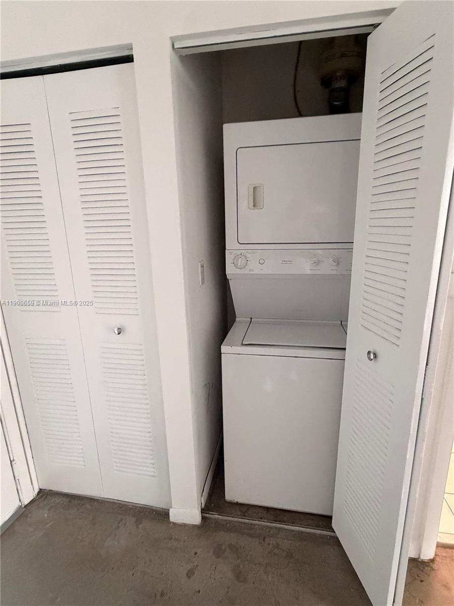 133 NE 2nd Ave #209, Miami FL 33132