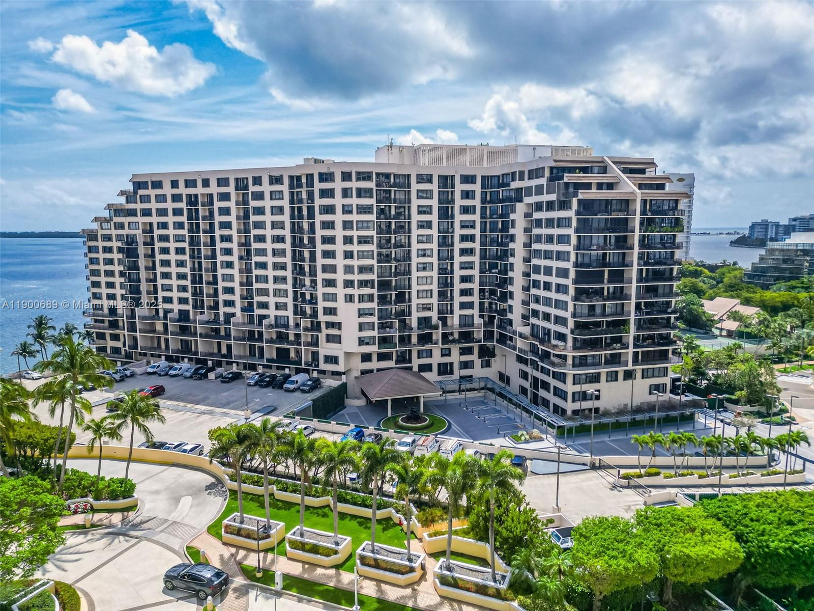540 Brickell Key Dr #1813, Miami FL 33131