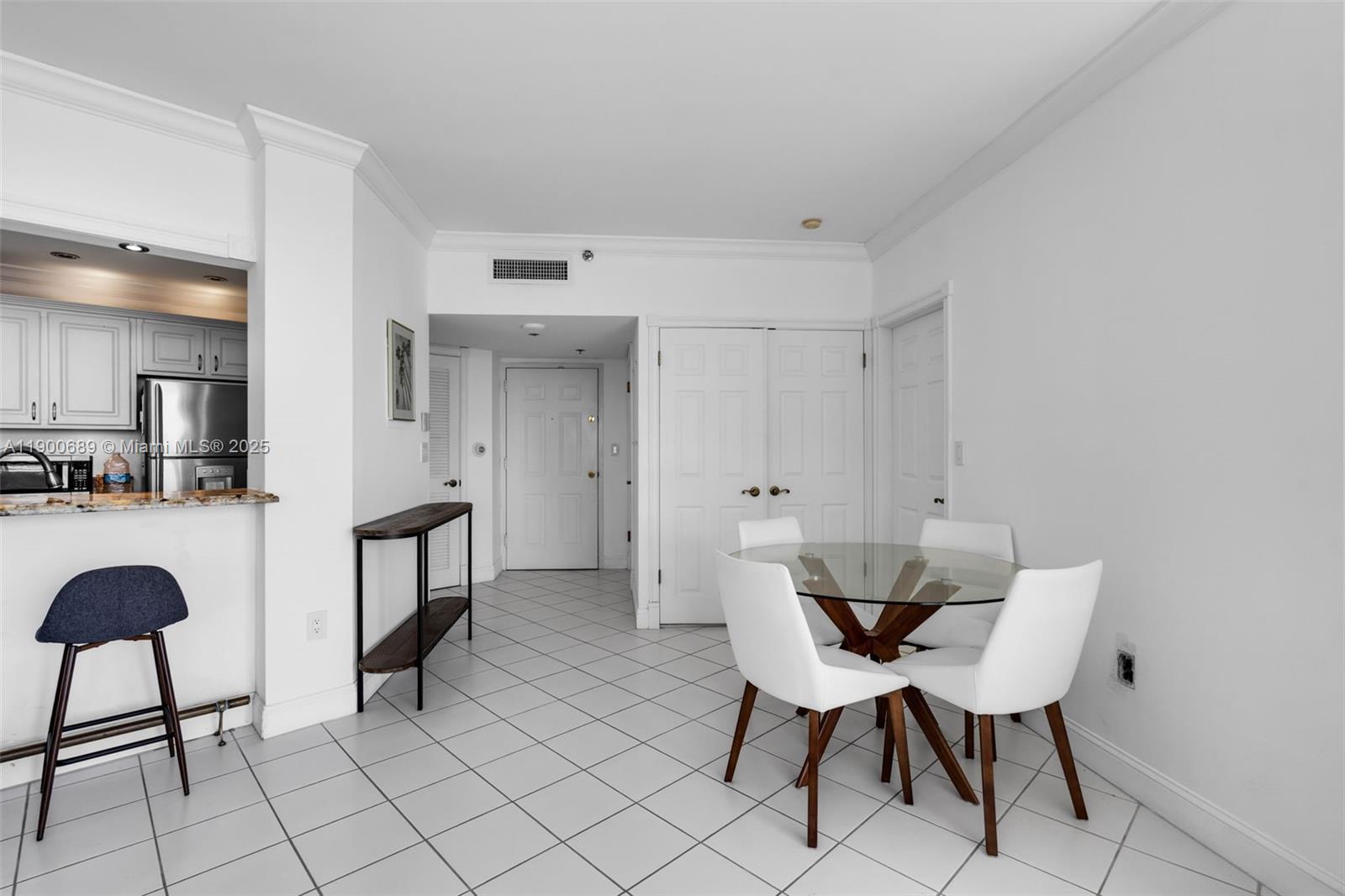 540 Brickell Key Dr #1813, Miami FL 33131