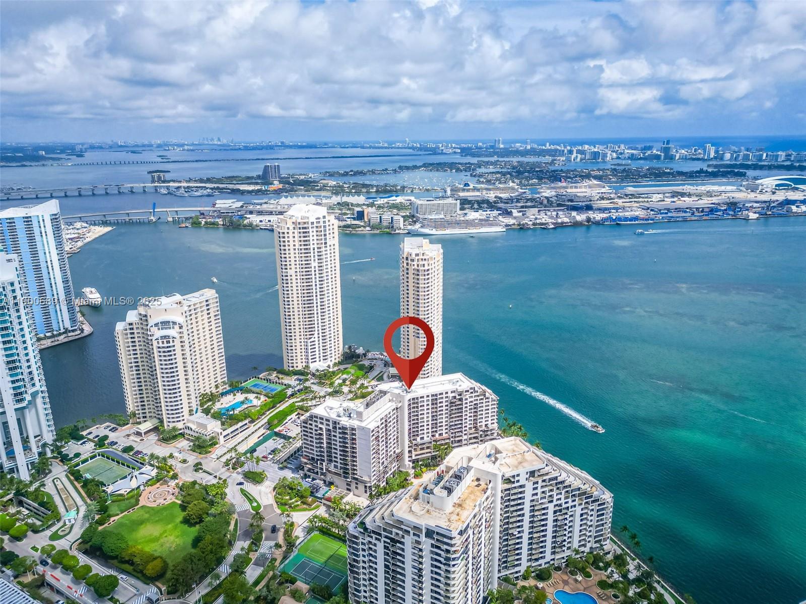 540 Brickell Key Dr #1813, Miami FL 33131