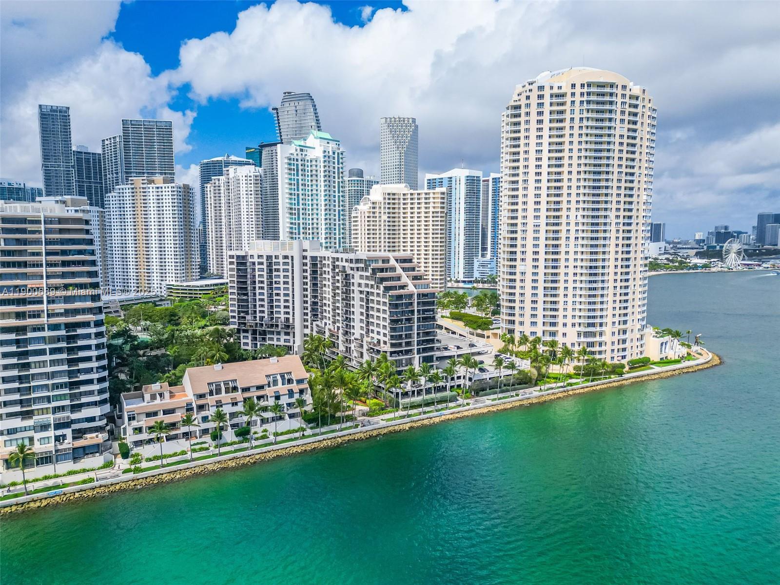 540 Brickell Key Dr #1813, Miami FL 33131