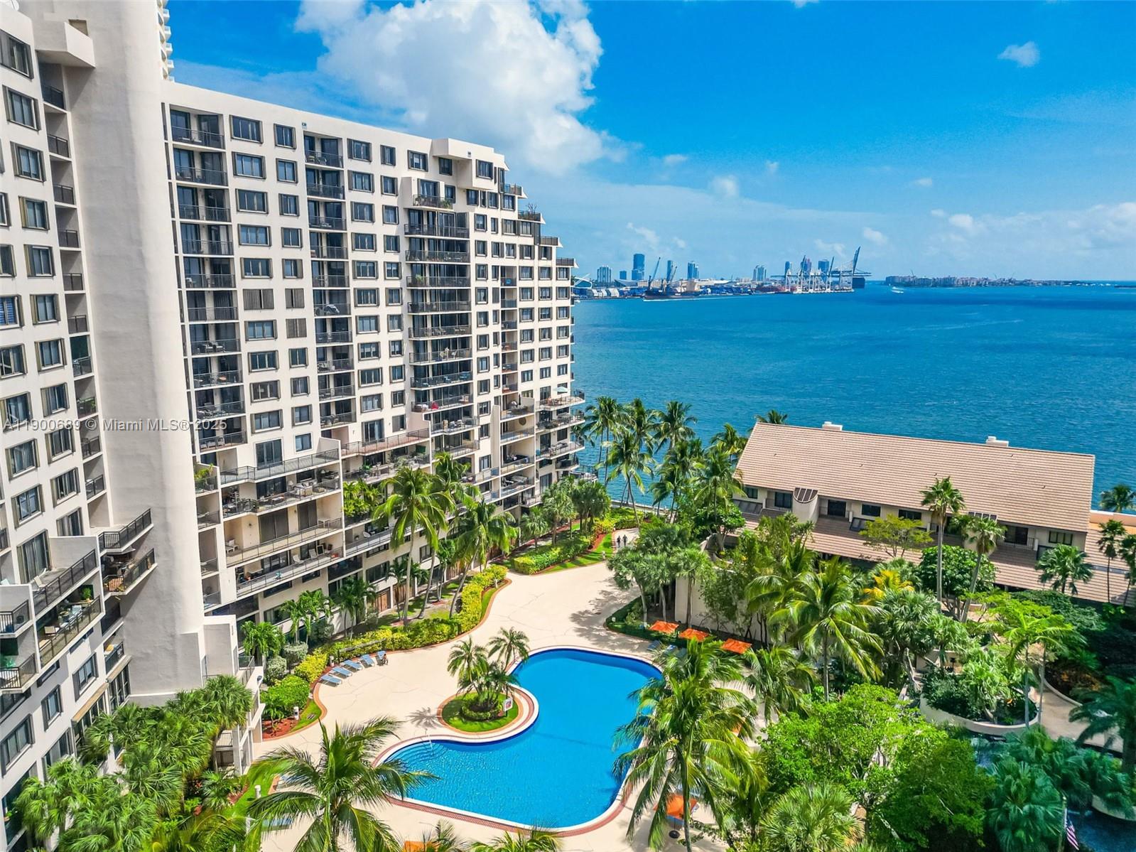540 Brickell Key Dr #1813, Miami FL 33131