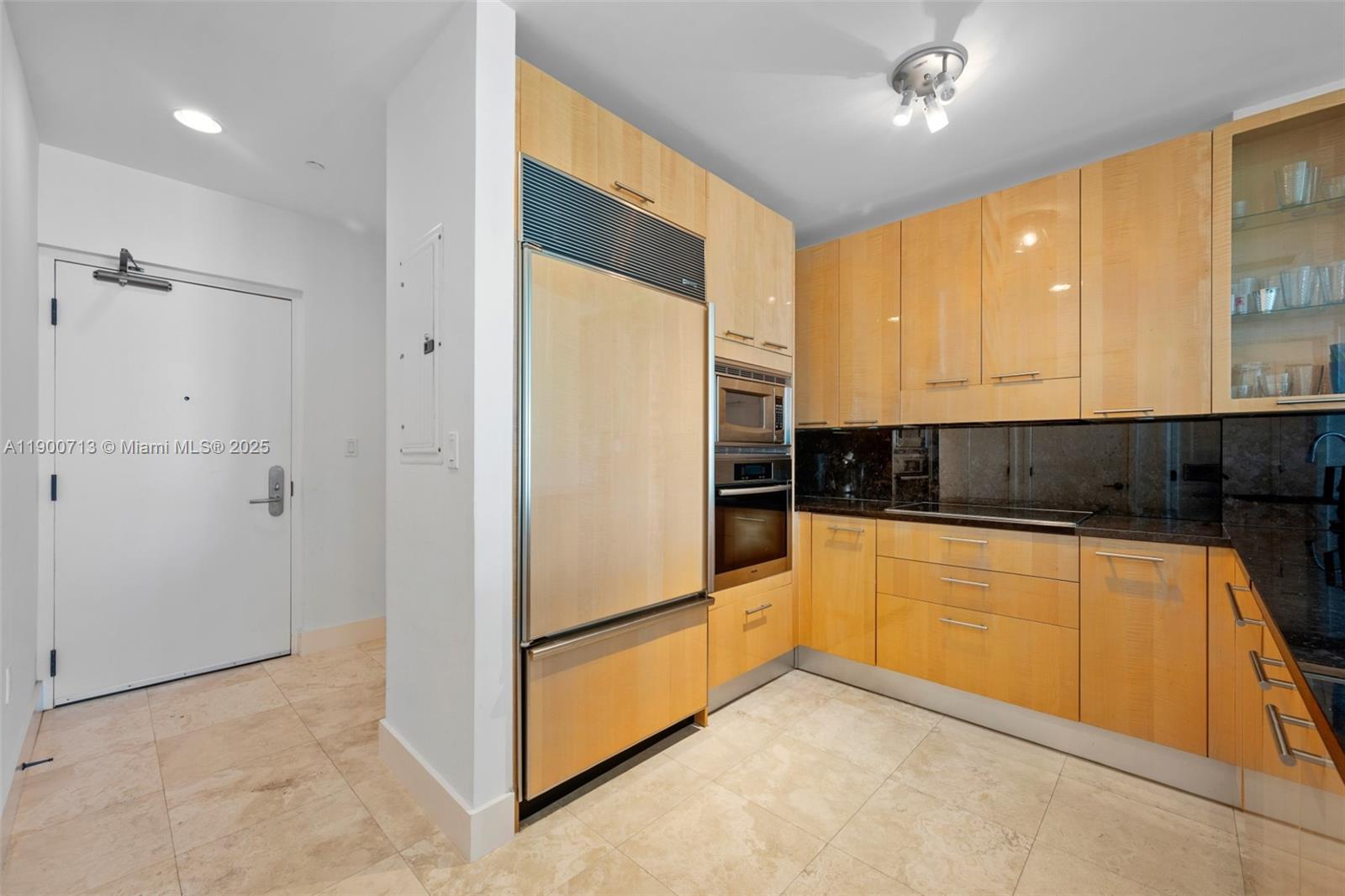 6799 Collins Ave #109, Miami Beach FL 33141