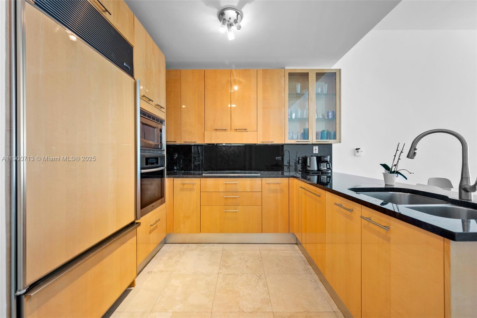 6799 Collins Ave #109, Miami Beach FL 33141