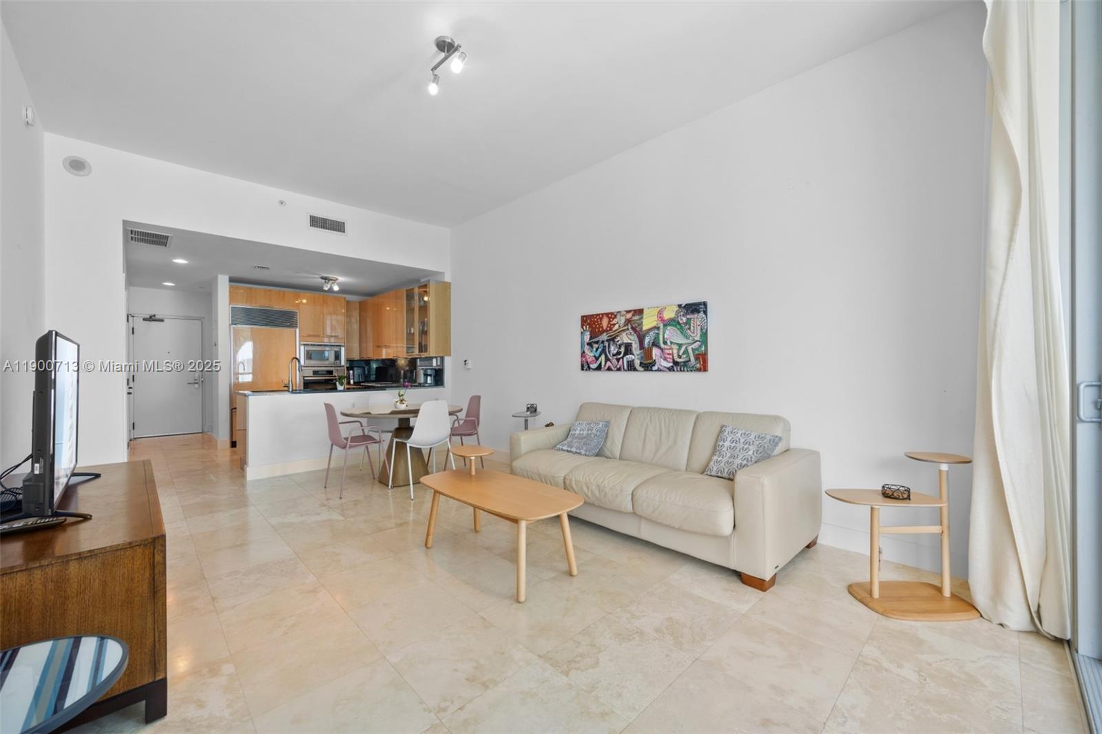 6799 Collins Ave #109, Miami Beach FL 33141