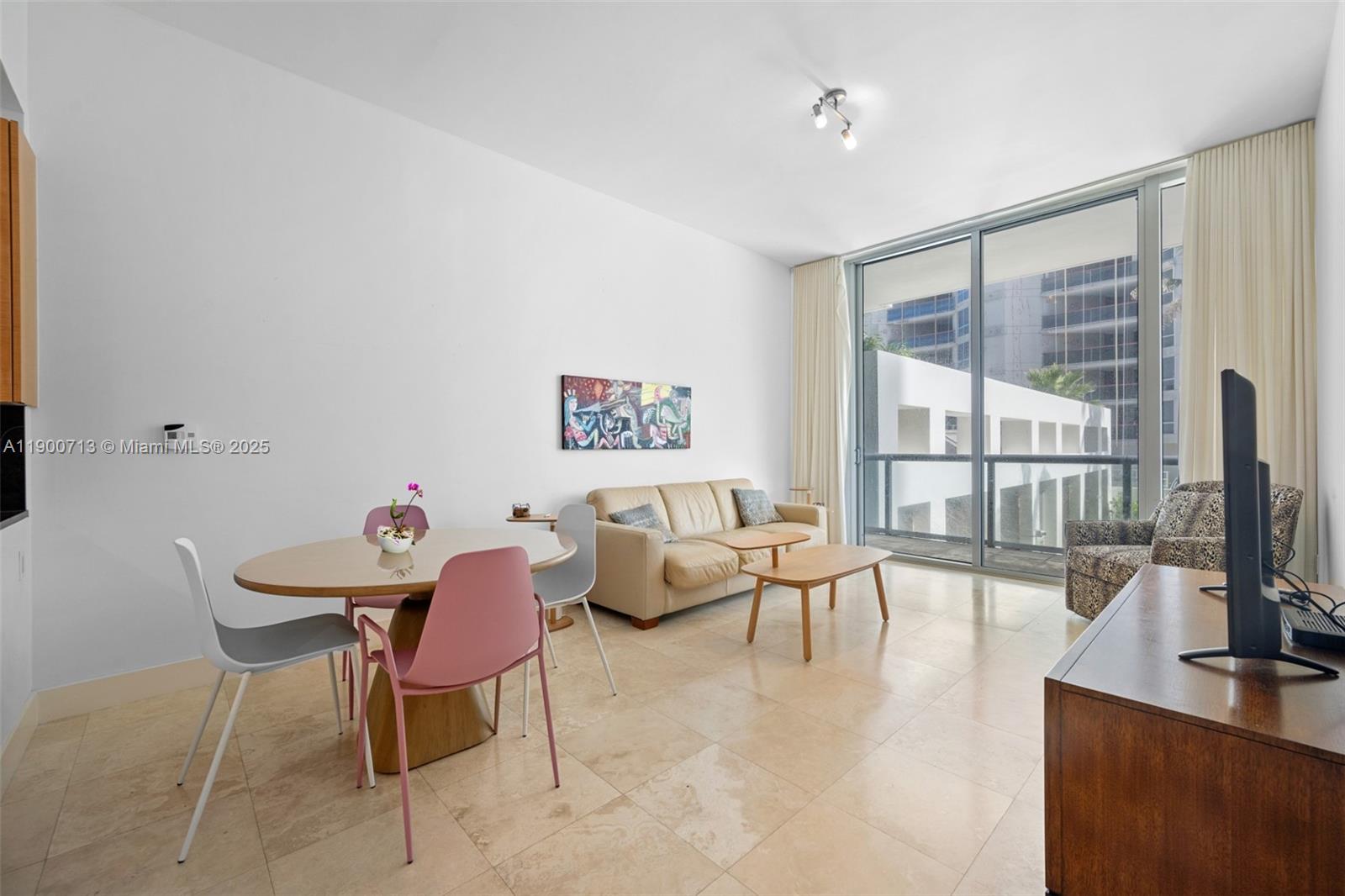 6799 Collins Ave #109, Miami Beach FL 33141
