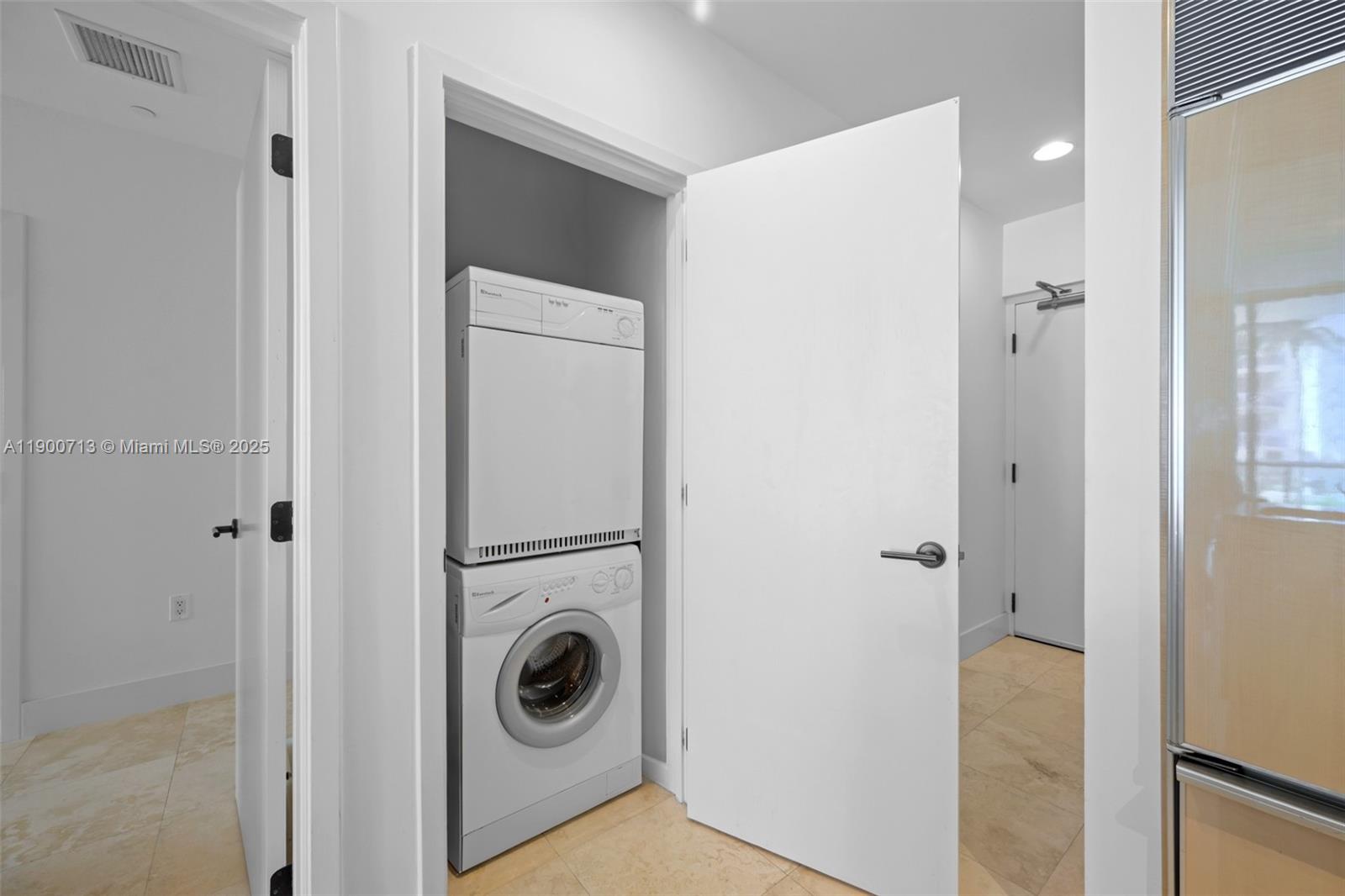 6799 Collins Ave #109, Miami Beach FL 33141