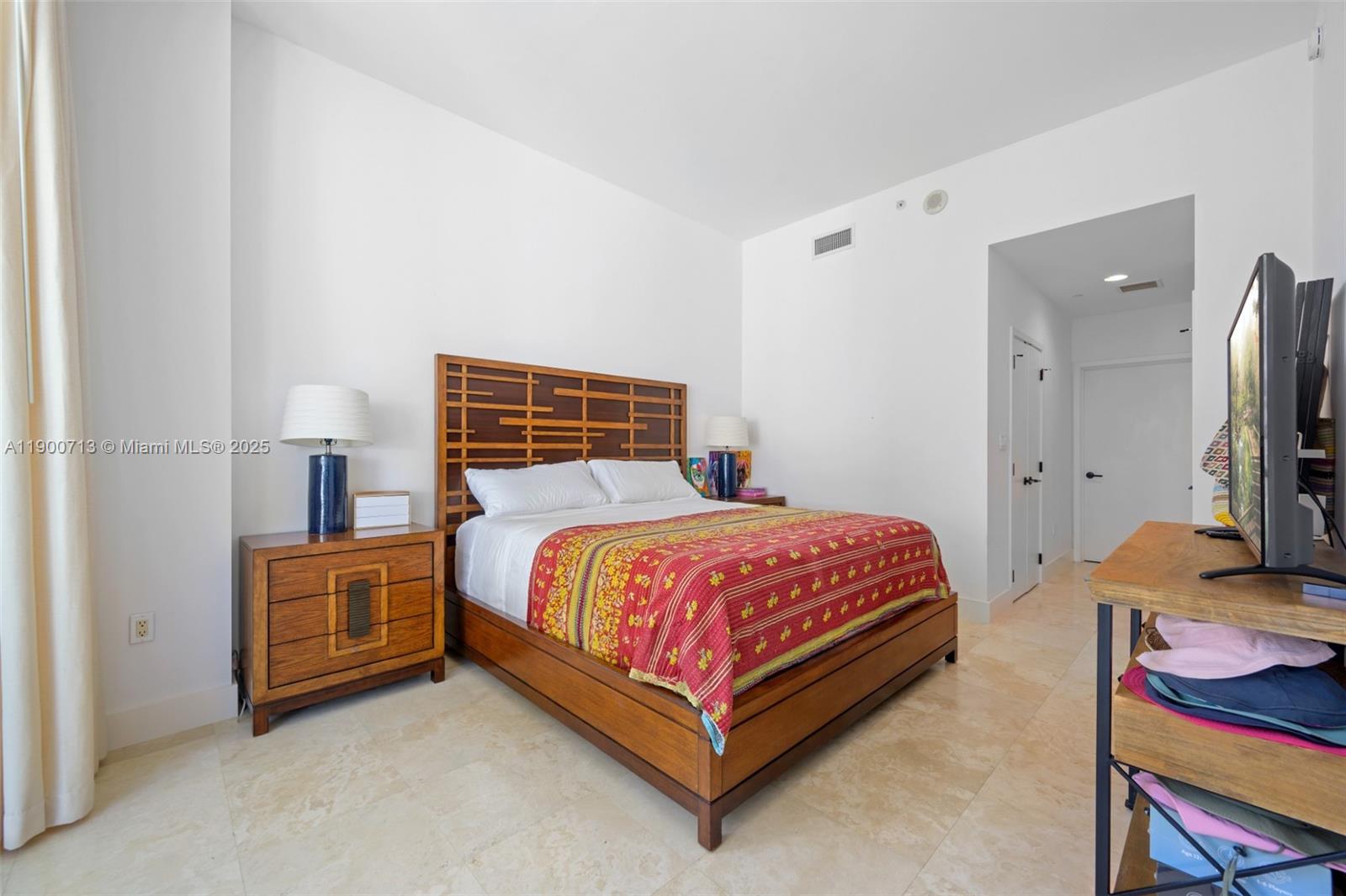 6799 Collins Ave #109, Miami Beach FL 33141