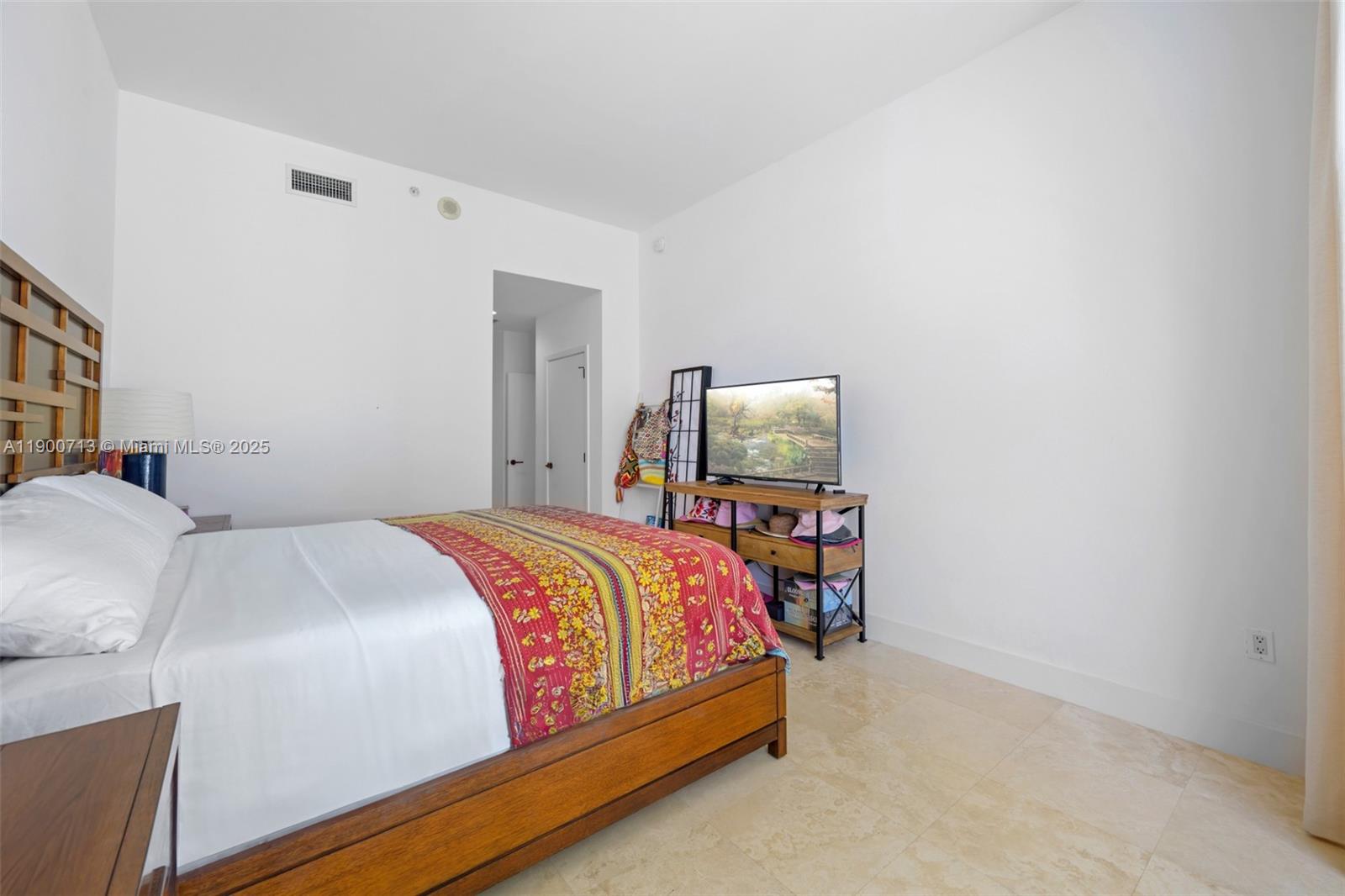6799 Collins Ave #109, Miami Beach FL 33141