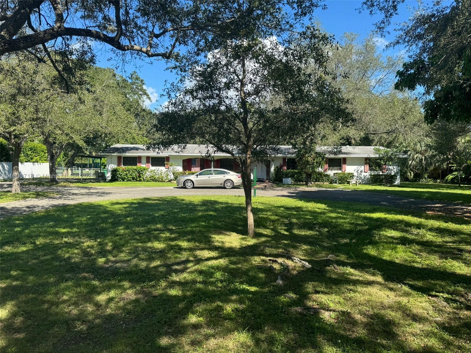 5345 SW 84th St, Miami FL 33143