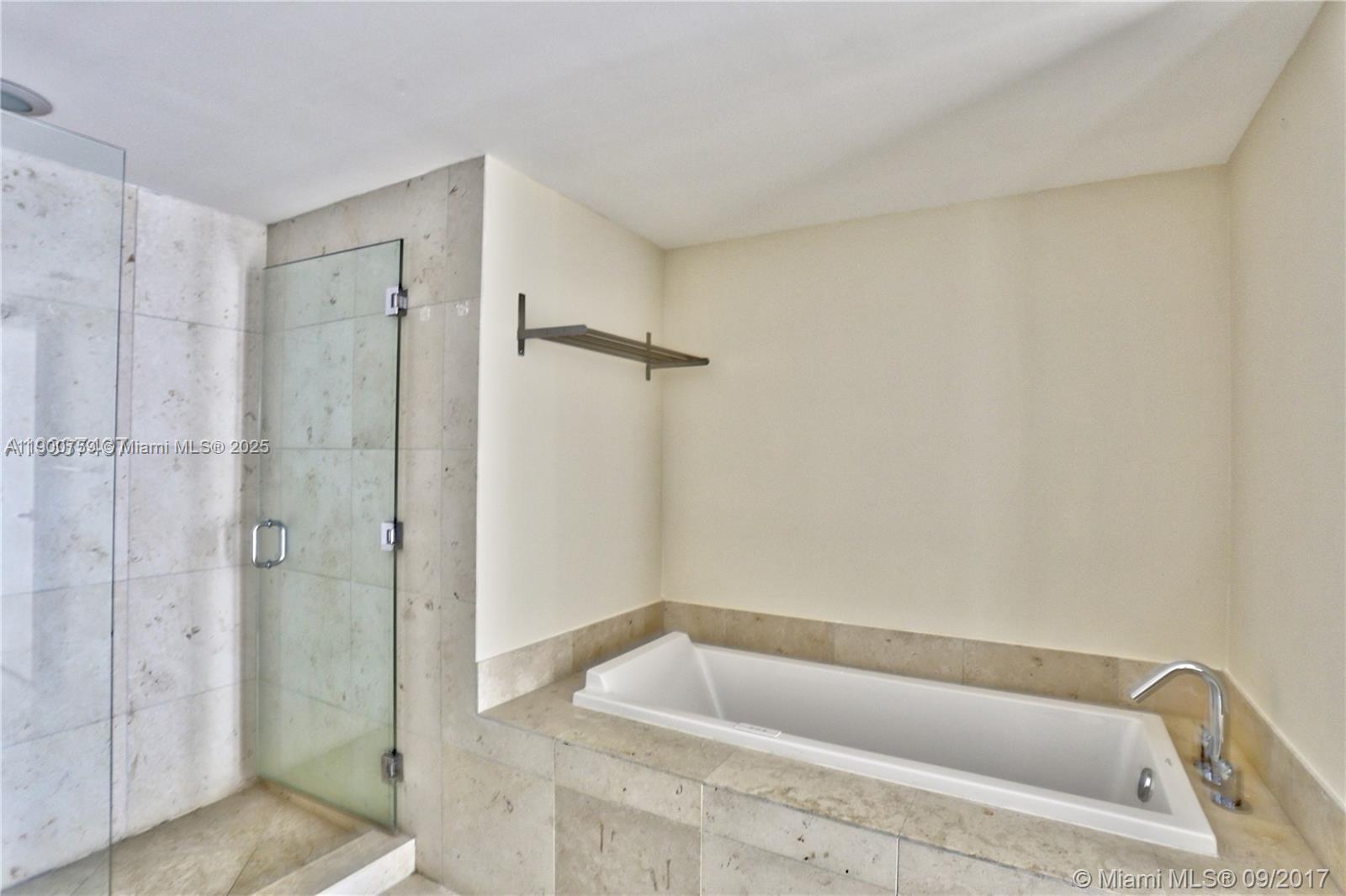 495 Brickell Ave #2010, Miami FL 33131
