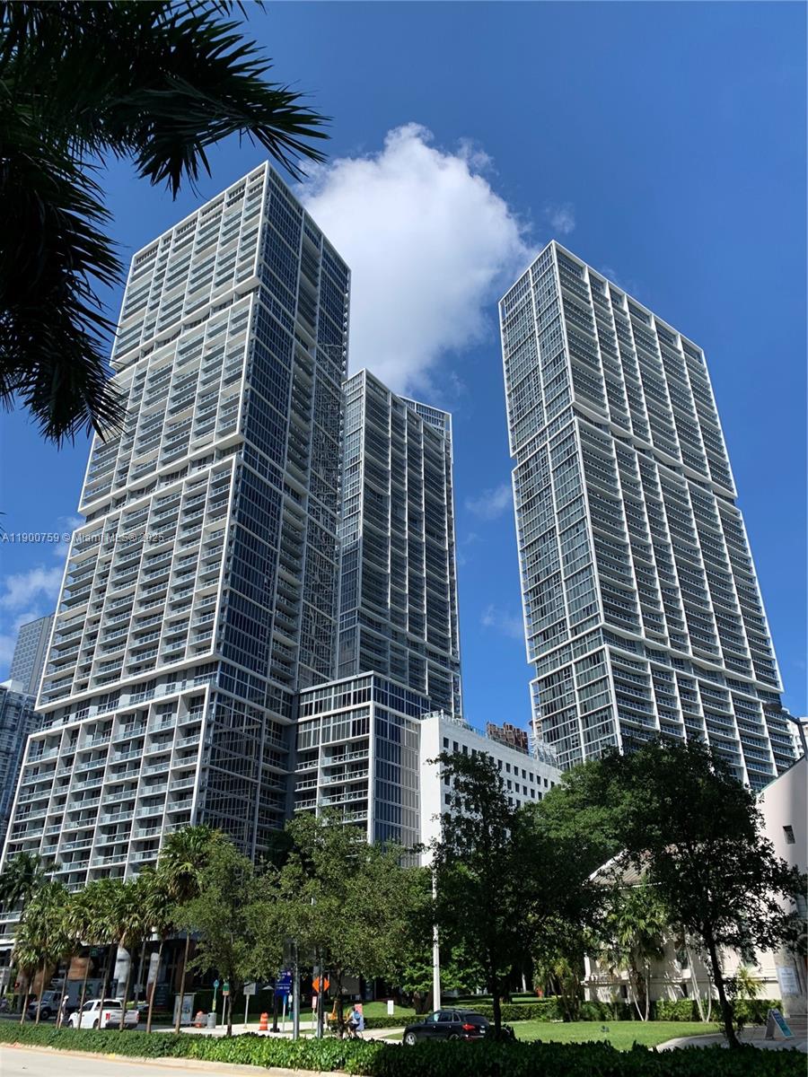 495 Brickell Ave #2010, Miami FL 33131
