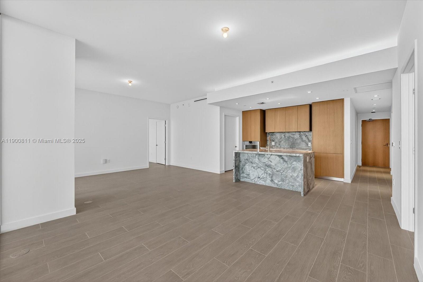 500 Alton Rd #1407, Miami Beach FL 33139