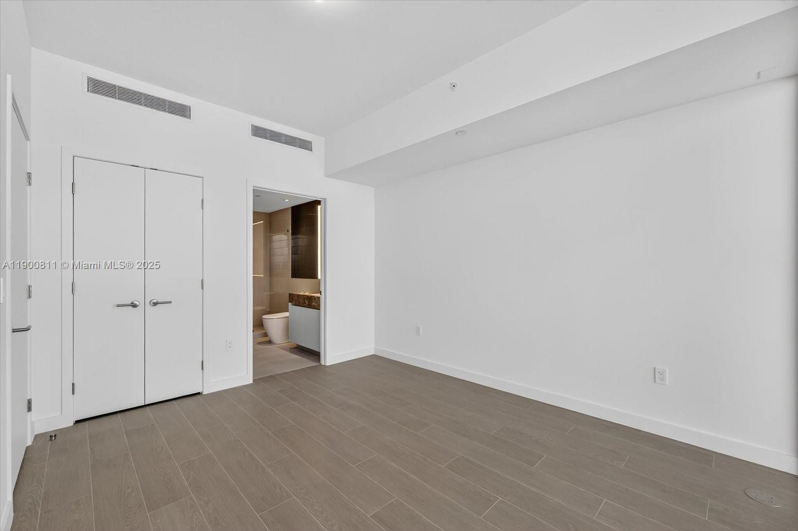 500 Alton Rd #1407, Miami Beach FL 33139