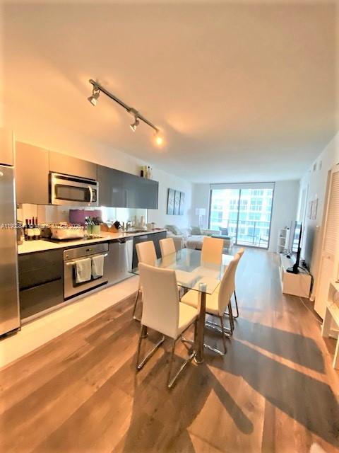 31 SE 6TH ST #2404, Miami FL 33131