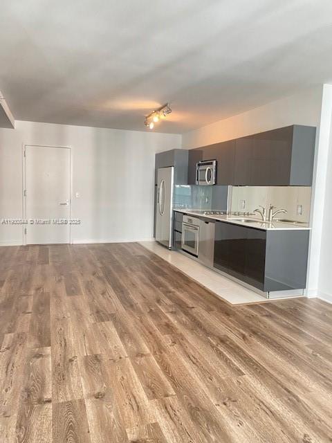 31 SE 6TH ST #2404, Miami FL 33131
