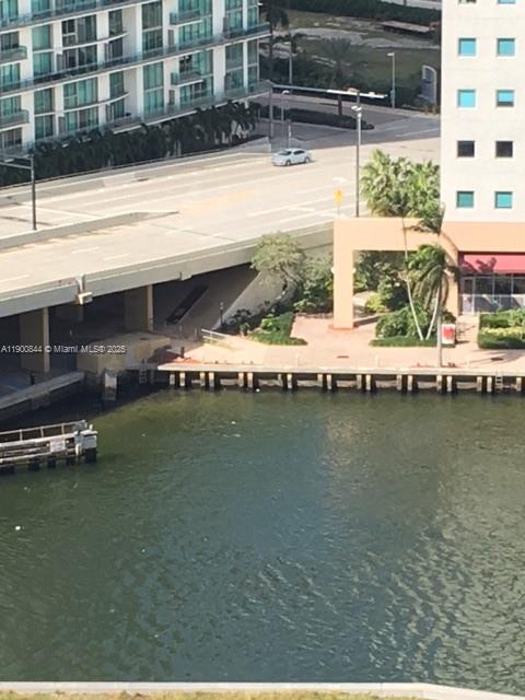 31 SE 6TH ST #2404, Miami FL 33131