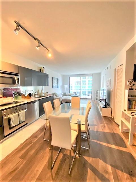 31 SE 6TH ST #2404, Miami FL 33131
