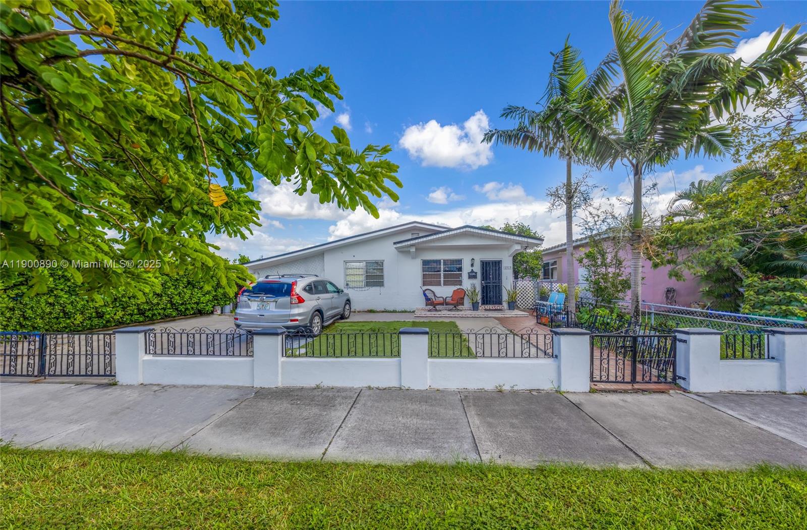 1515 NW 33rd Ave, Miami FL 33125