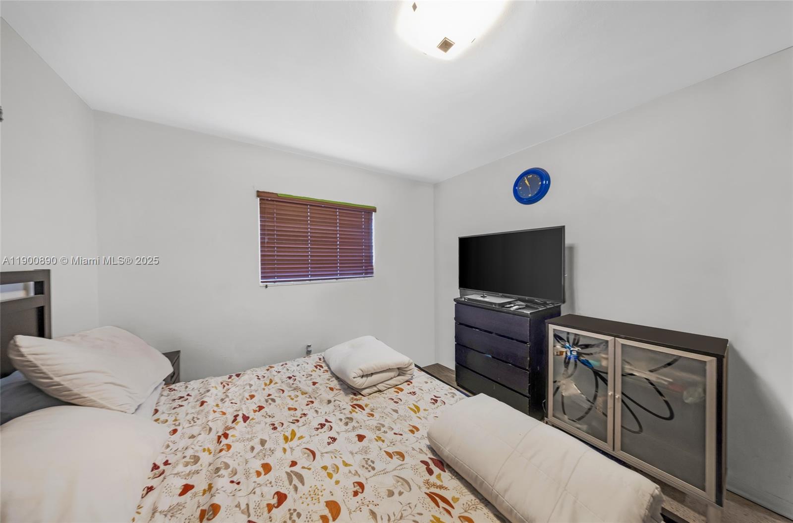 1515 NW 33rd Ave, Miami FL 33125