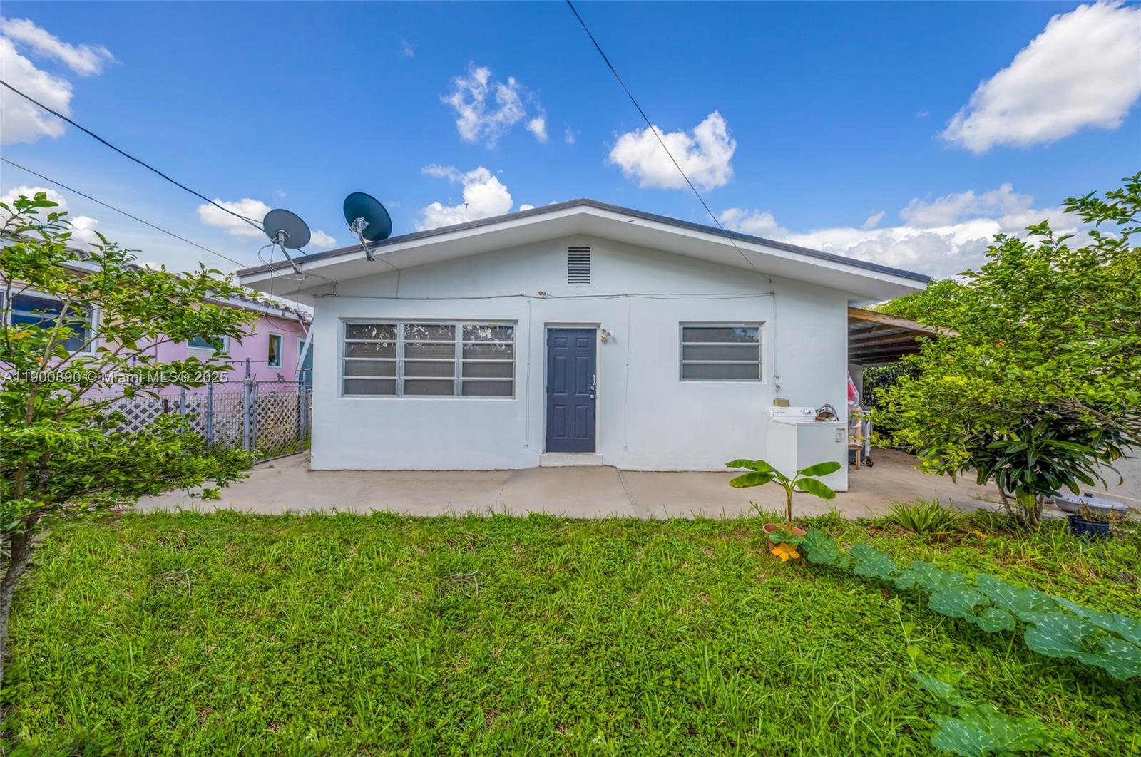 1515 NW 33rd Ave, Miami FL 33125