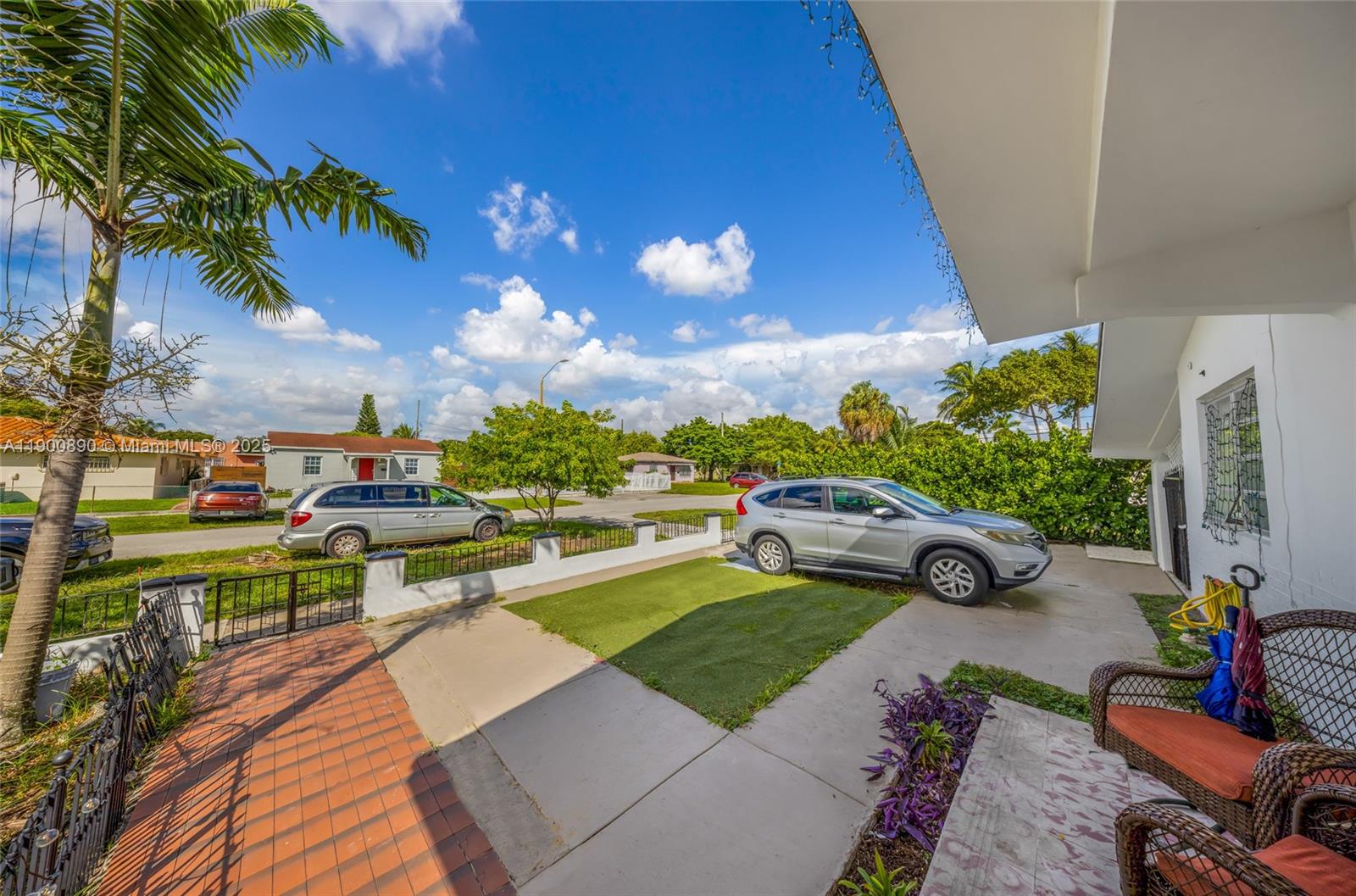 1515 NW 33rd Ave, Miami FL 33125