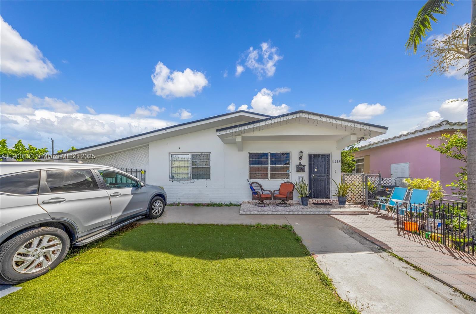1515 NW 33rd Ave, Miami FL 33125