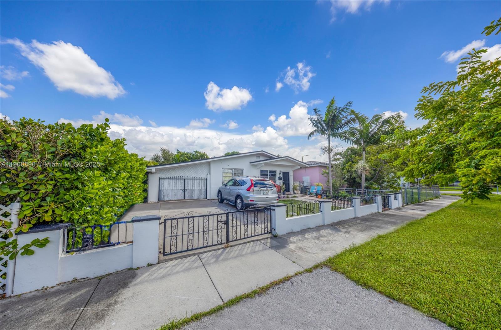 1515 NW 33rd Ave, Miami FL 33125